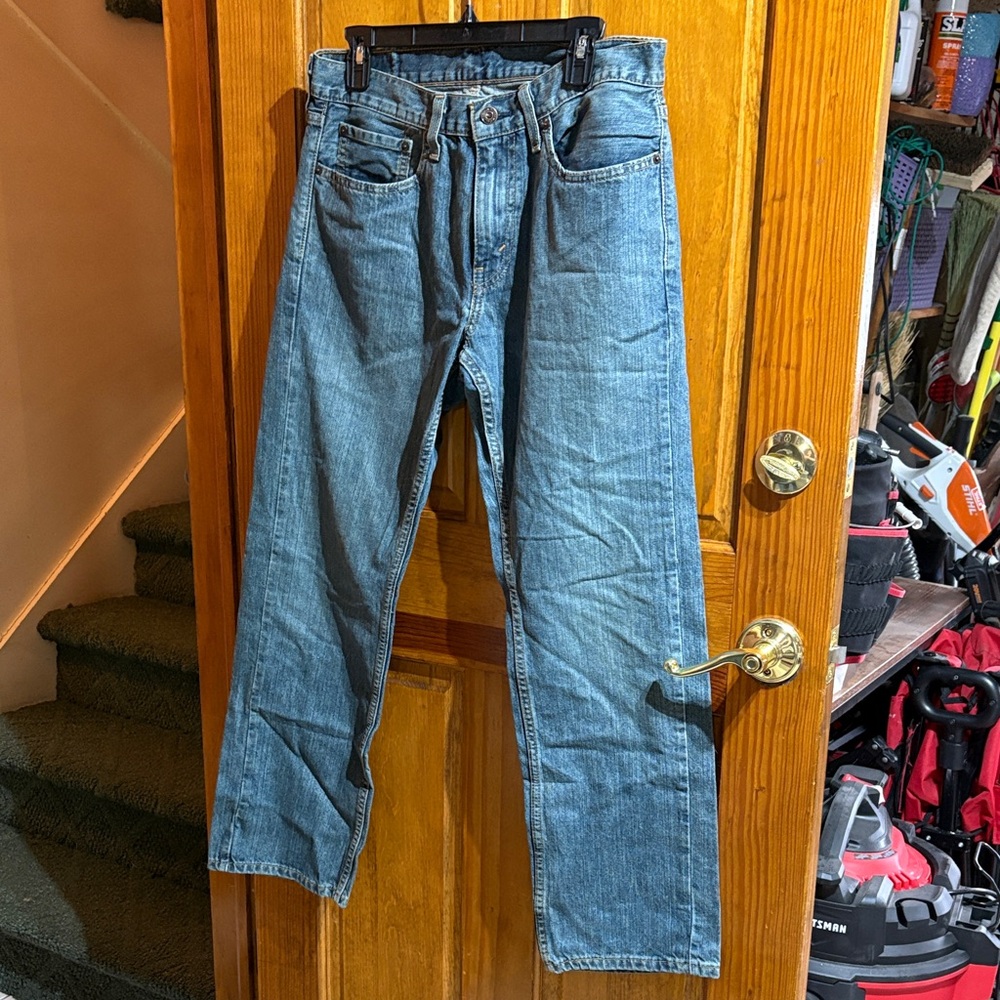 Levi's Straight Fit Jeans in Classic Blue